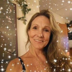 Meet your Posher, Debbie